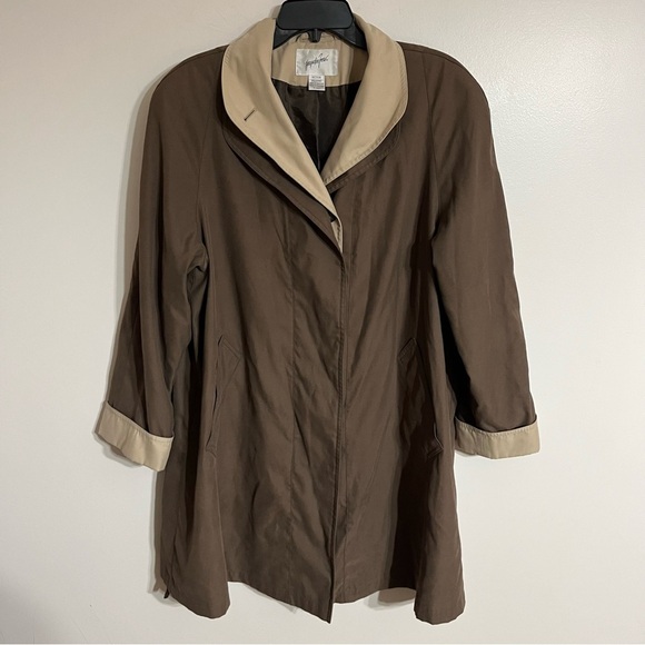 Jacqueline Ferrar Jackets & Blazers - Women’s Vintage Jacqueline Ferrar Two Tone Tan Brown Long Jacket Size Medium